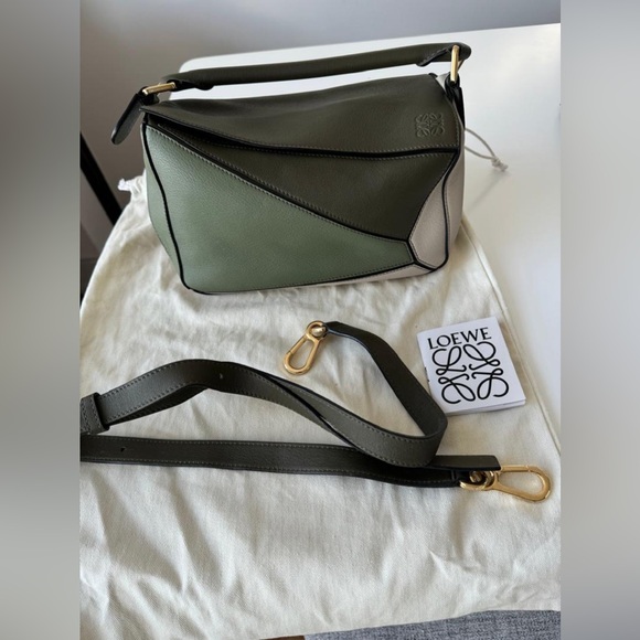 Loewe Small Puzzle Classic Bicolour Leather Bag - Picture 14 of 15